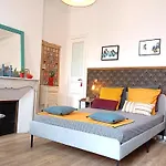Chez L\'Habitant, Propose Grande Chambre Vieux Port Marseille